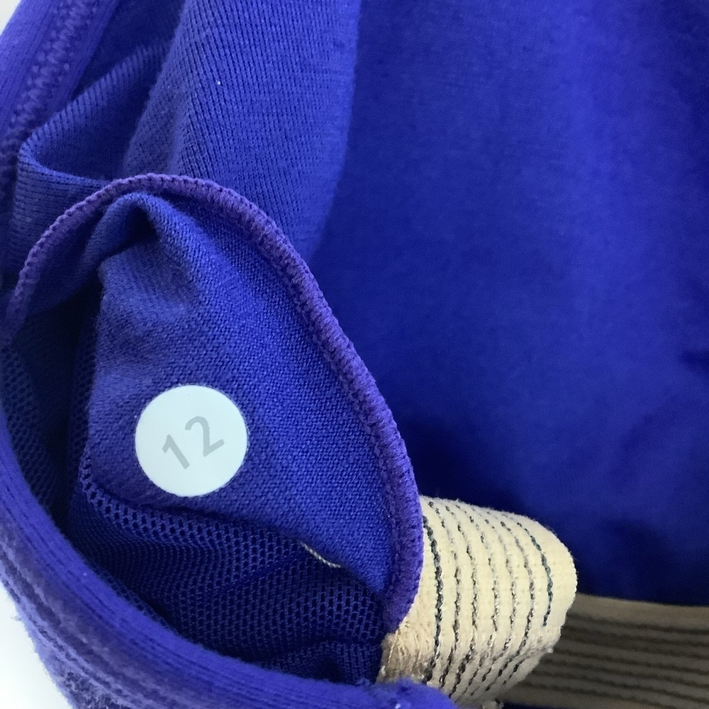 LULULEMON POWER POSE TANK 12 - Picture 7 of 10